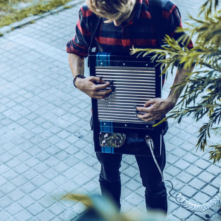 TEW 1GS Traginer Washboards The very first Electric Washboard